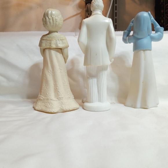 𝅺SET of 3 vintage Avon perfume bottles - Picture 2 of 6